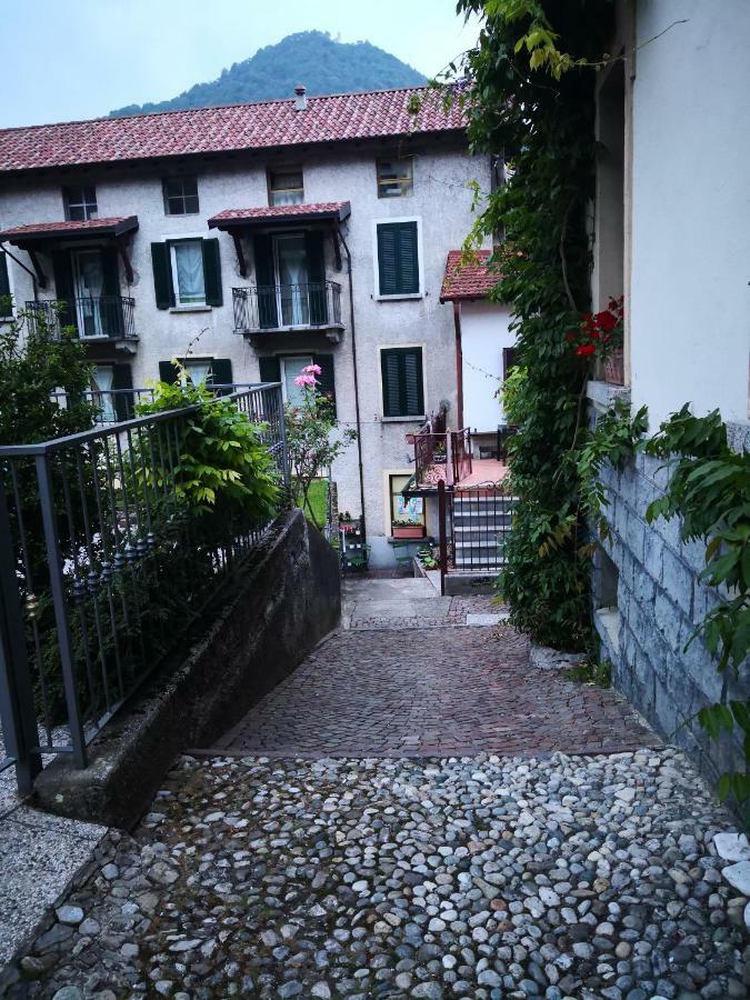 הוילה Schignano  Residenza Se Son Rose מראה חיצוני תמונה